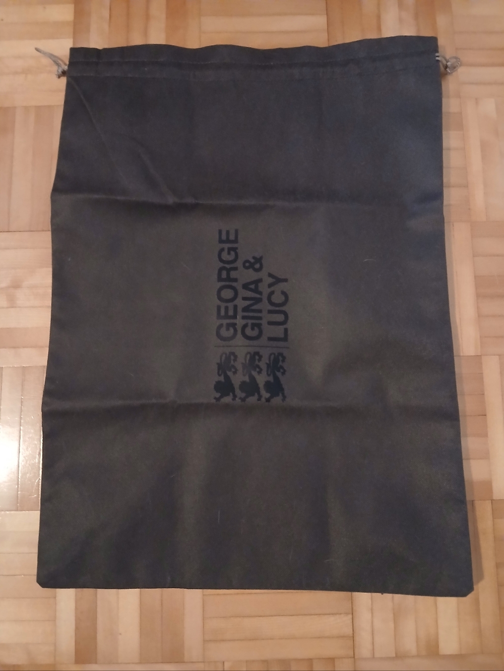 George Gina & Lucy Black Drawstring Dust Bag.For big bag